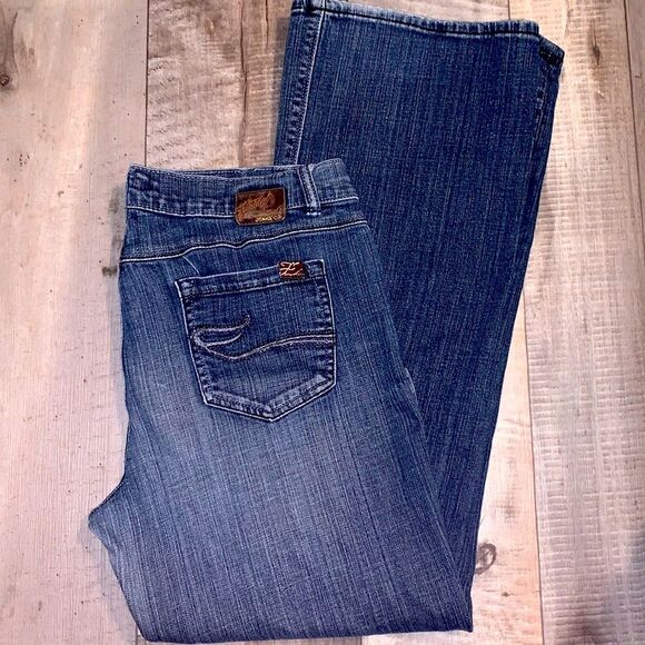 Denim - FOSTER Jeans Co- jeans - size 14